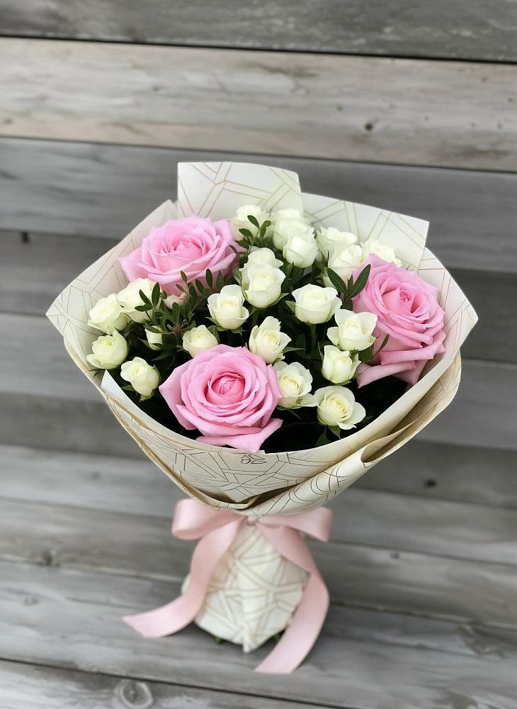 Букет цветов из: Розы в Сибирцево