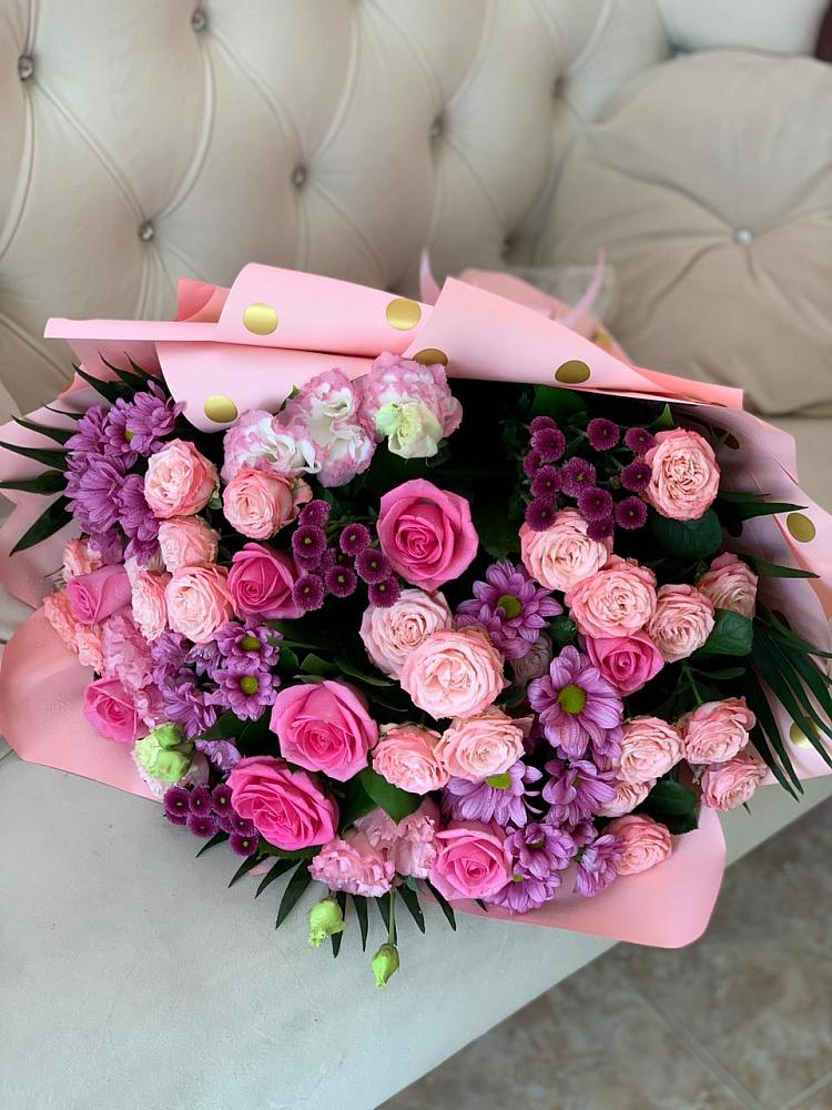 Букет цветов из: Хризантемы, Розы и Лизиантусы в Сибирцево