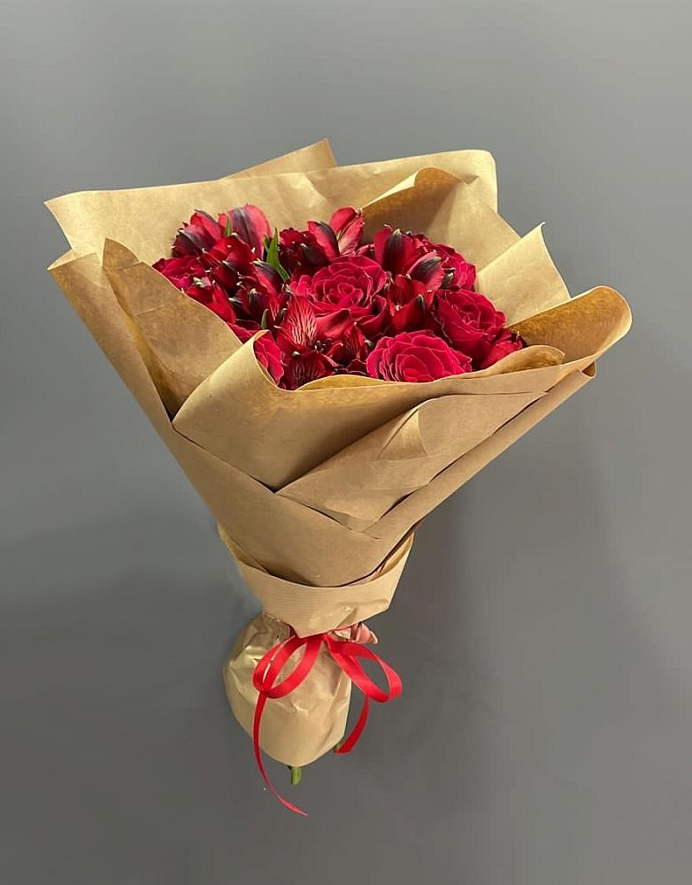 Букет цветов из: Альстромерии и Розы в Сибирцево