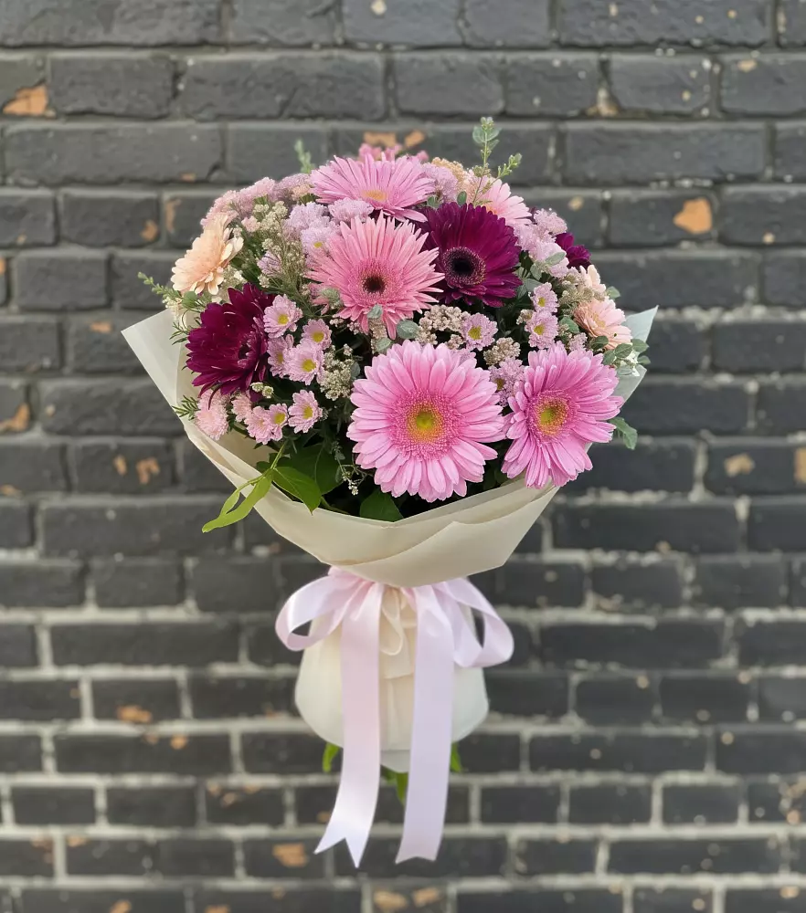 Букет цветов из: Герберы и Хризантемы в Сибирцево