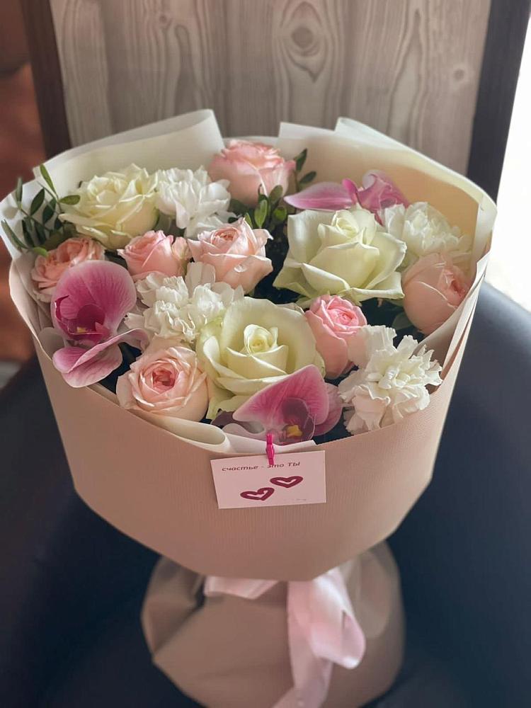 Букет цветов из: Орхидеи, Розы и Гвоздики в Сибирцево