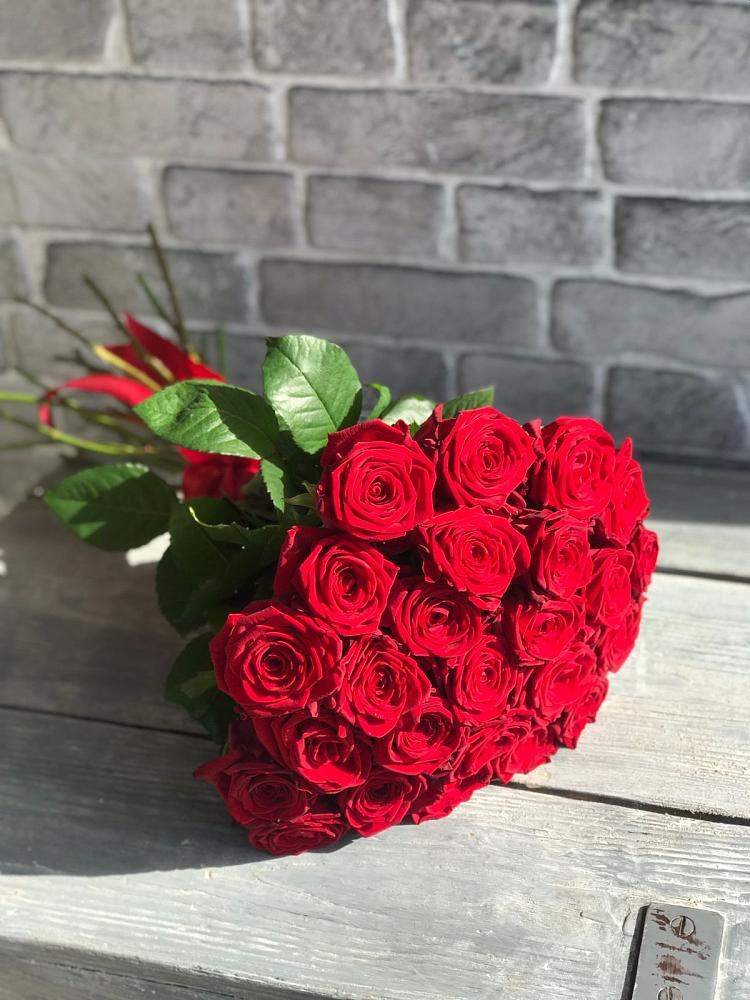 Букет Красные розы Фридом в Сибирцево