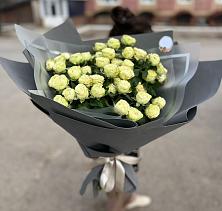 Букет Белые кустовые розы Солинеро в Сибирцево