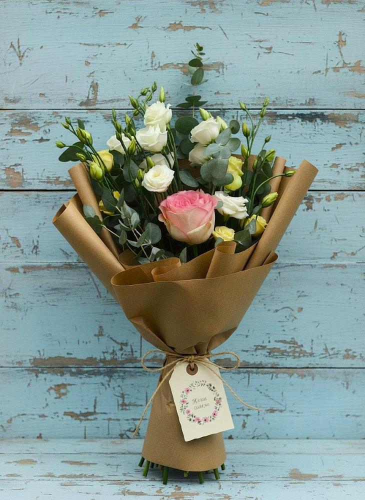 Букет цветов из: Розы и Лизиантусы в Сибирцево