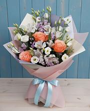 Букет цветов из:  Лизиантусы, Розы, Альстромерии и Гипсофила в Сибирцево