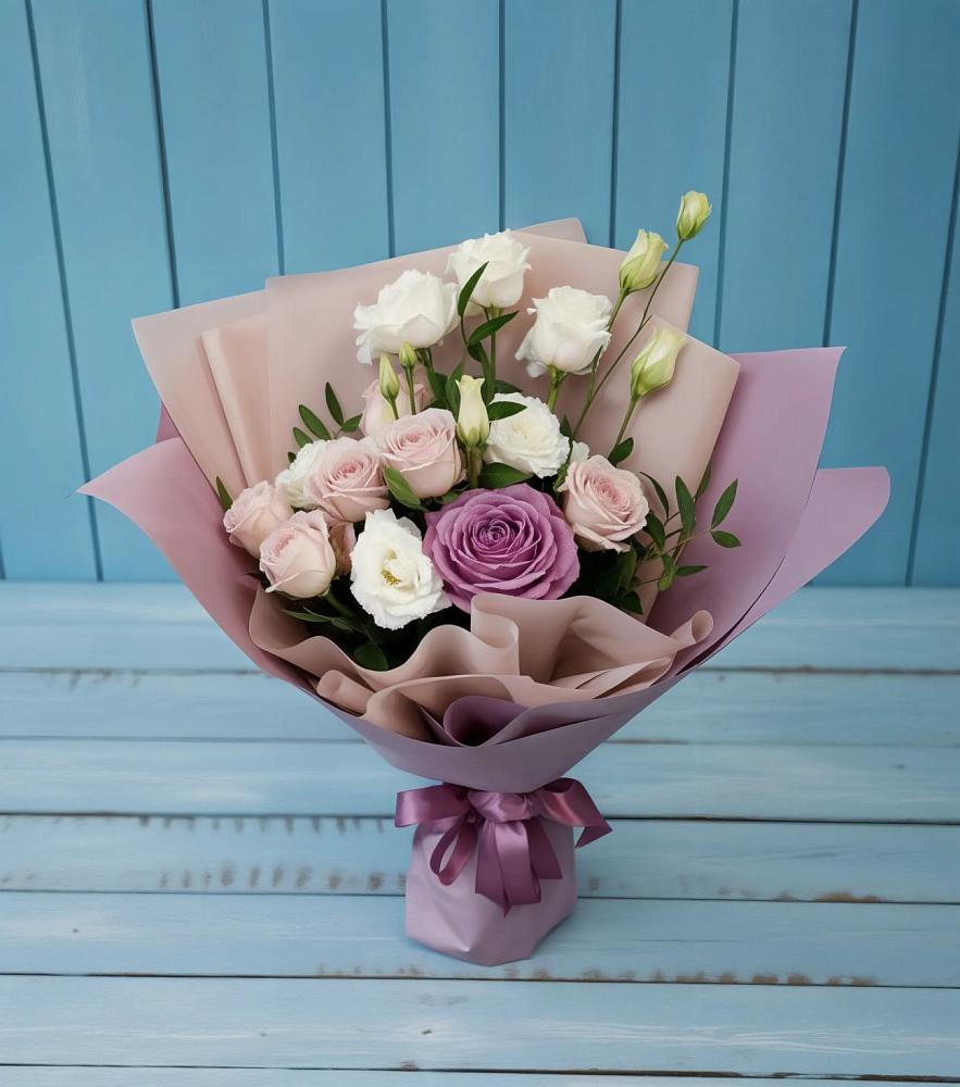 Букет цветов из: Розы и Лизиантусы в Сибирцево